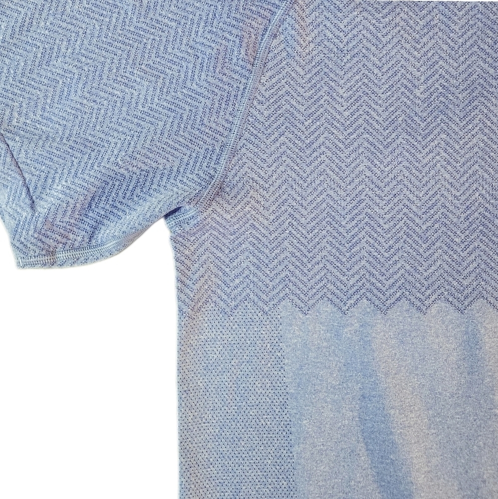 Lululemon \ Metal Vent Tech Short-Sleeve T Shirt / L / Admiral & Starch Blue - Picture 3 of 6